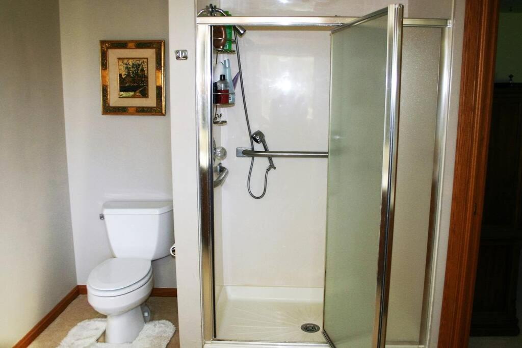 Private Guest Suite On The Portage Lakes Akron Exterior photo