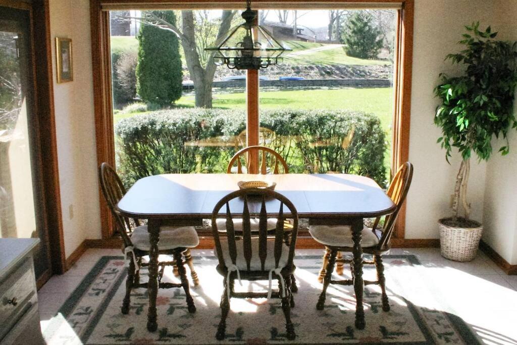 Private Guest Suite On The Portage Lakes Akron Exterior photo