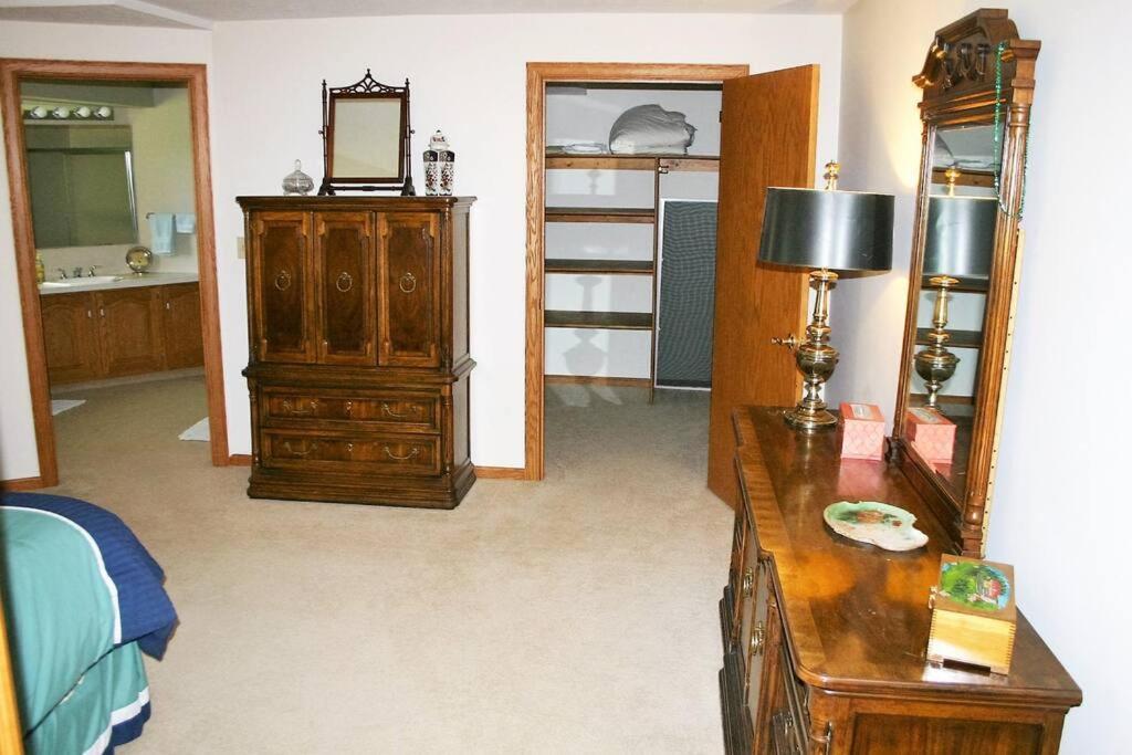 Private Guest Suite On The Portage Lakes Akron Exterior photo